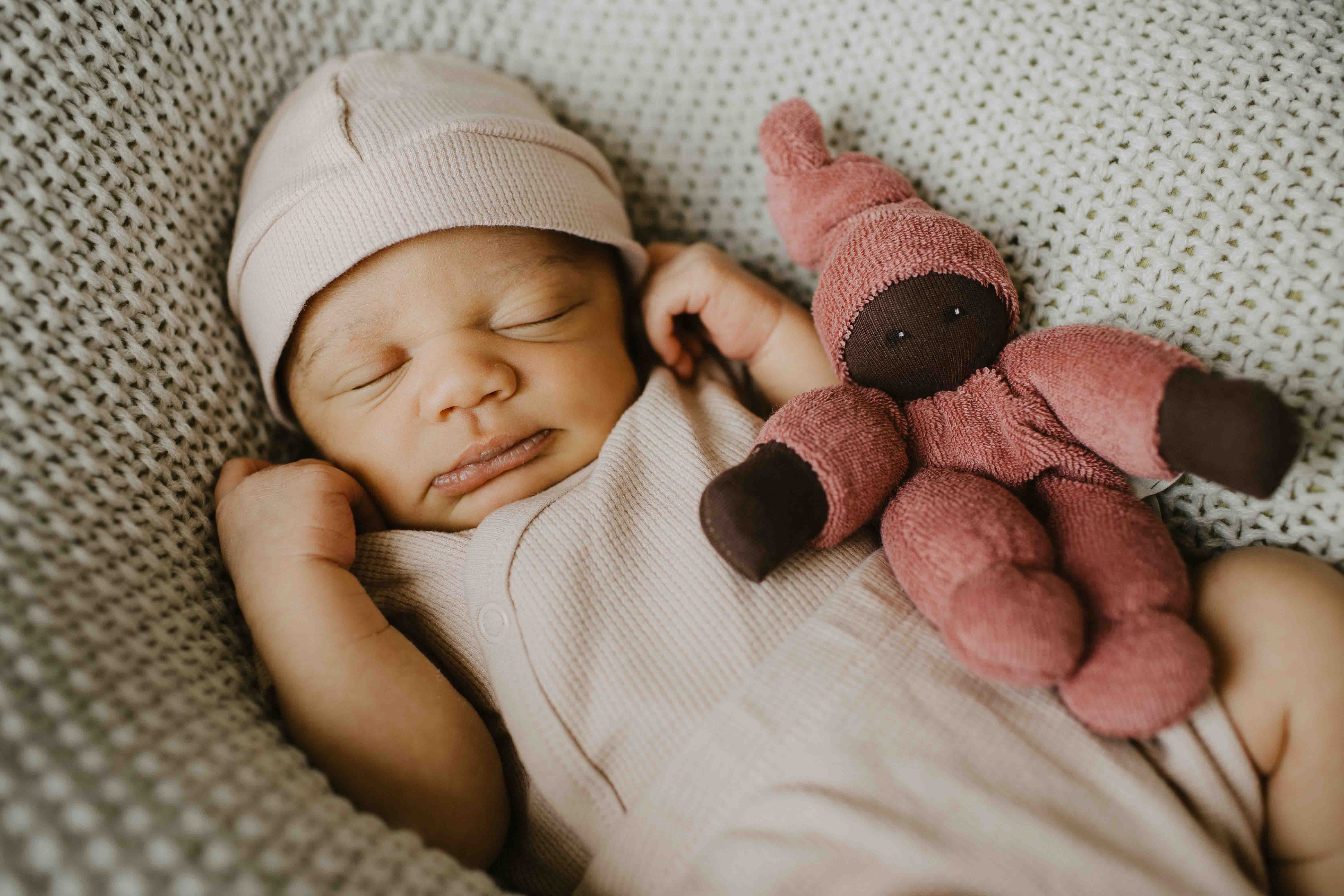 Newborn Babyfotos — erste Tage